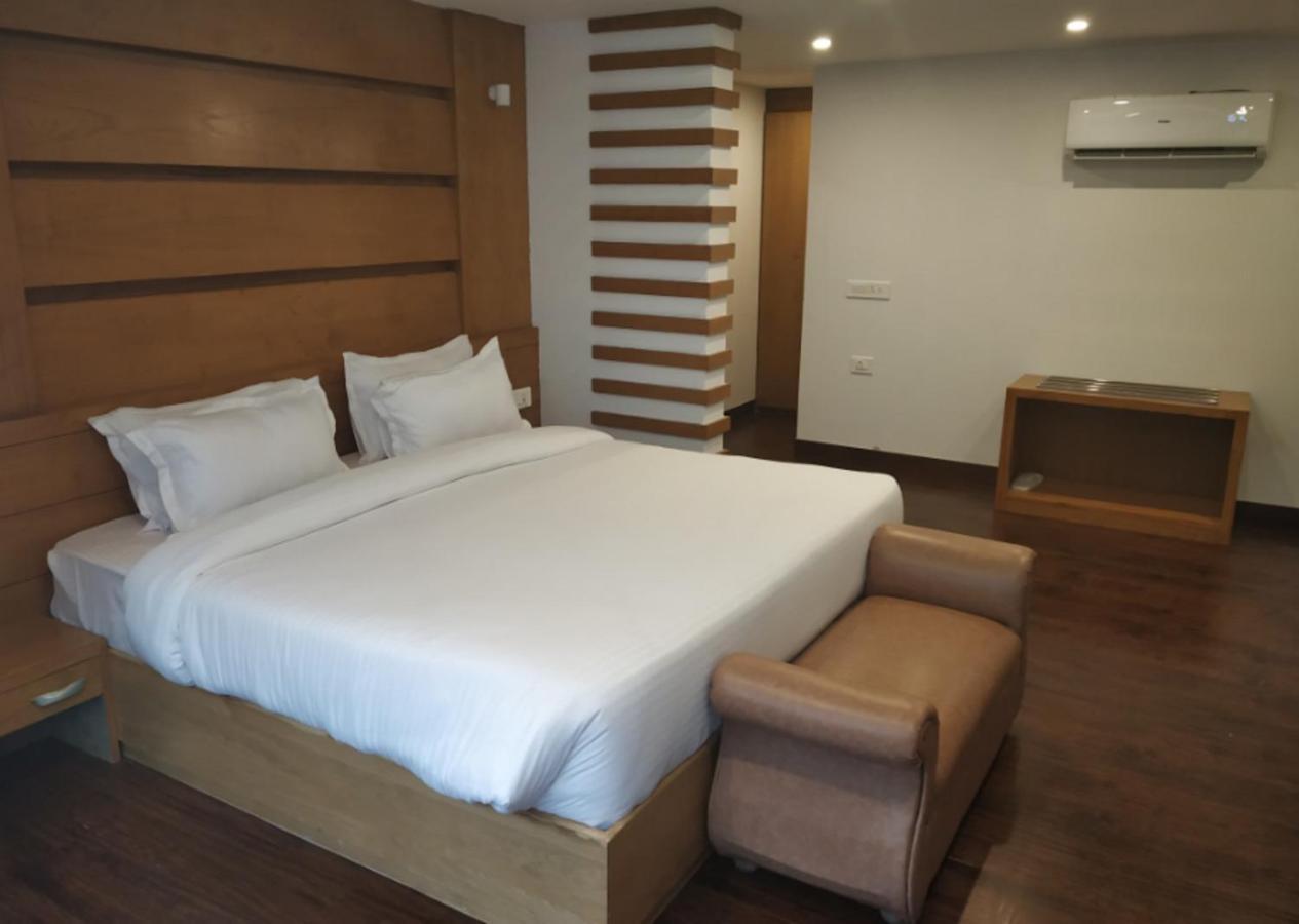 Yashshree Mussoorie Mall Road Екстериор снимка