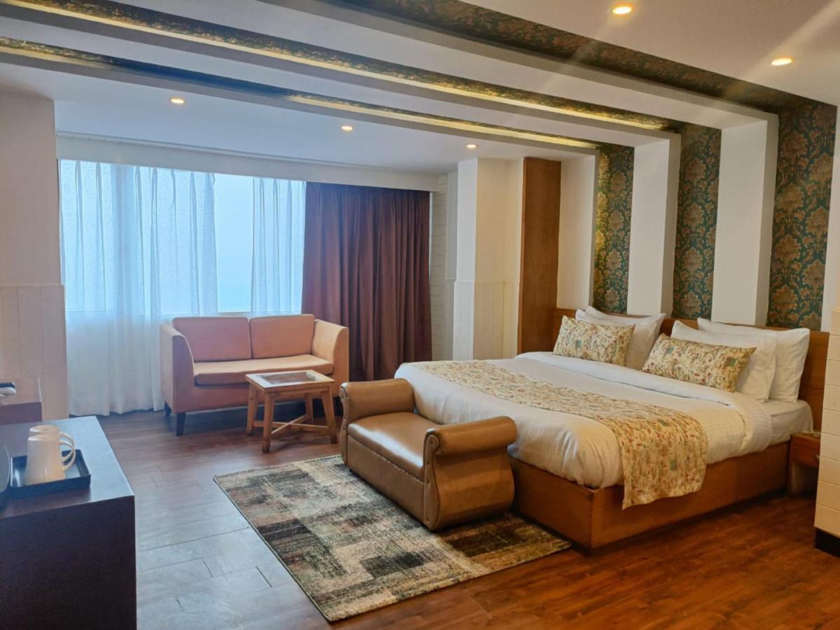 Yashshree Mussoorie Mall Road Екстериор снимка