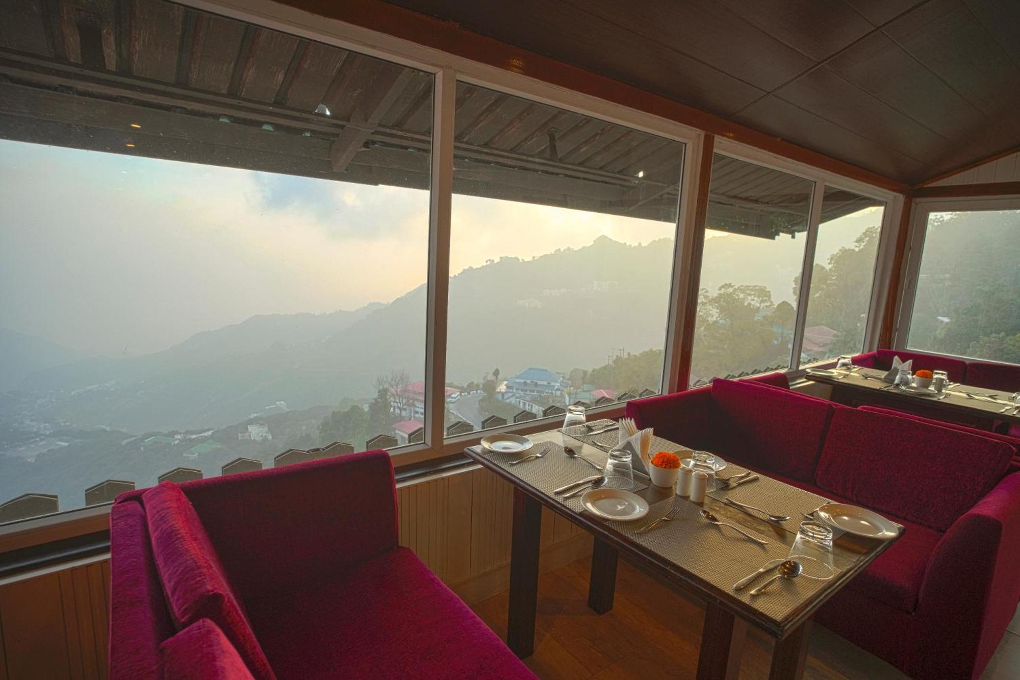 Yashshree Mussoorie Mall Road Екстериор снимка