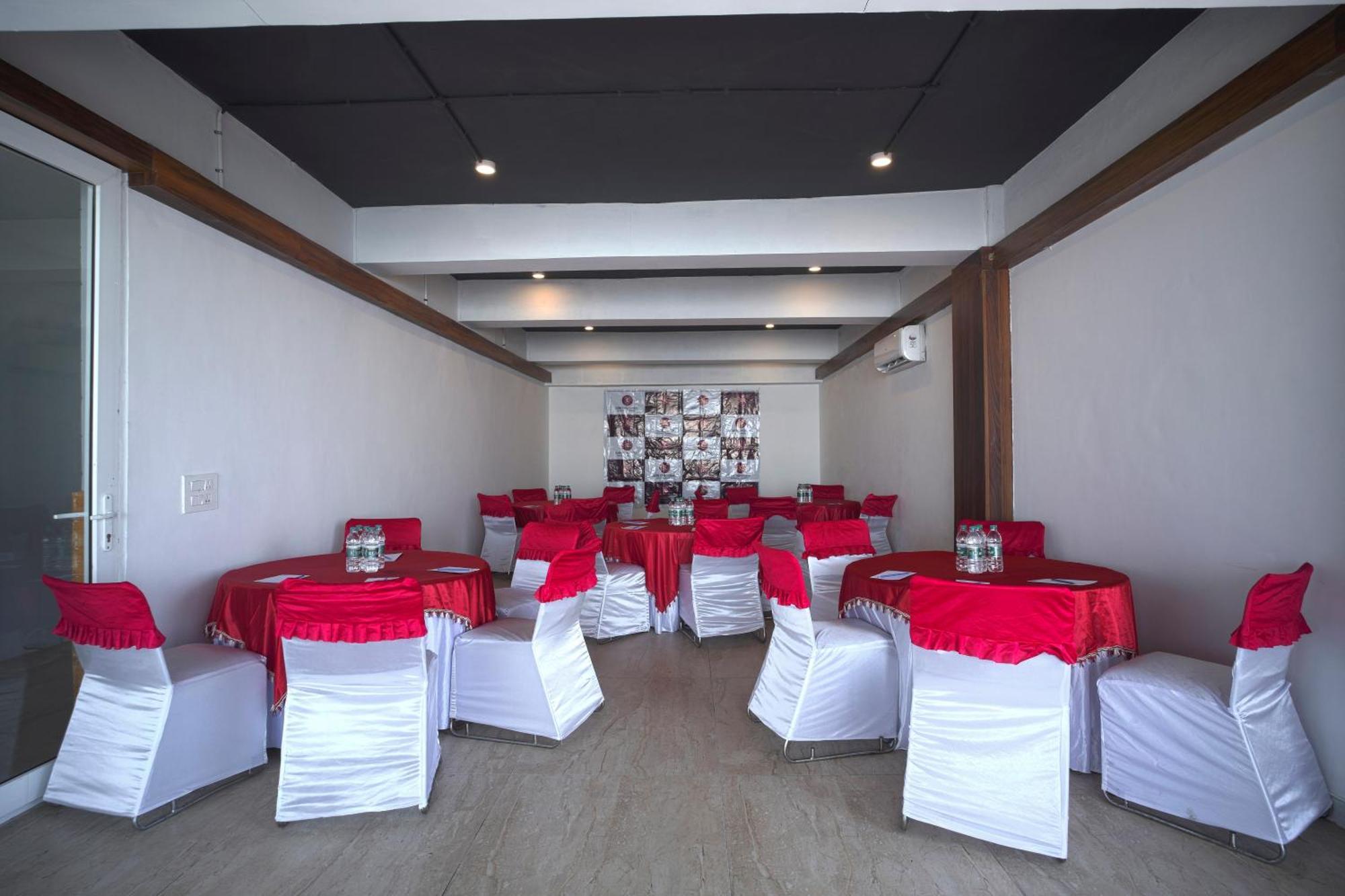 Yashshree Mussoorie Mall Road Екстериор снимка